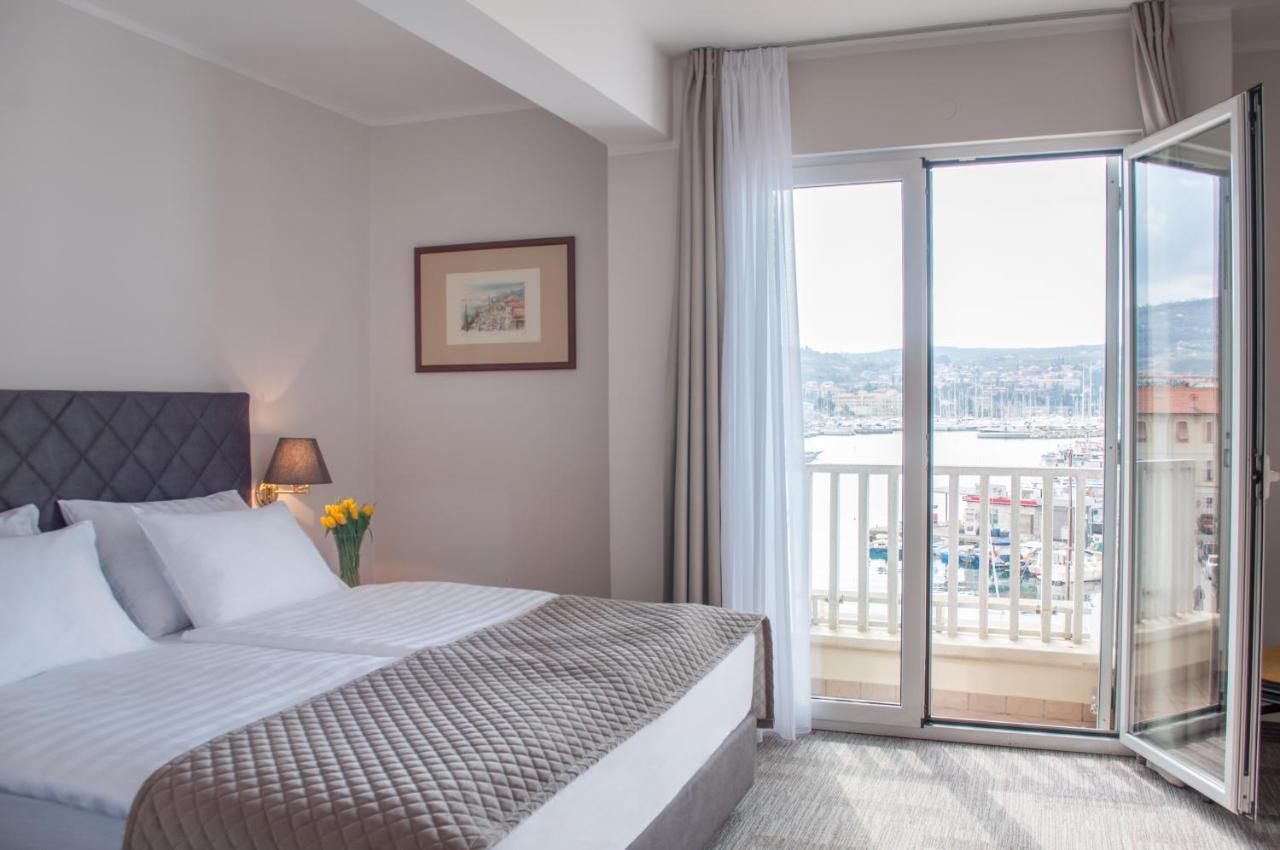 Hotel Marina Izola Extérieur photo